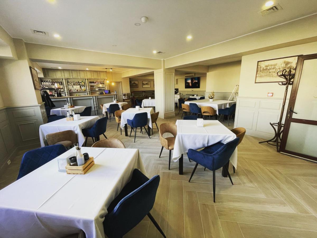 Hotel City トゥルチャ エクステリア 写真