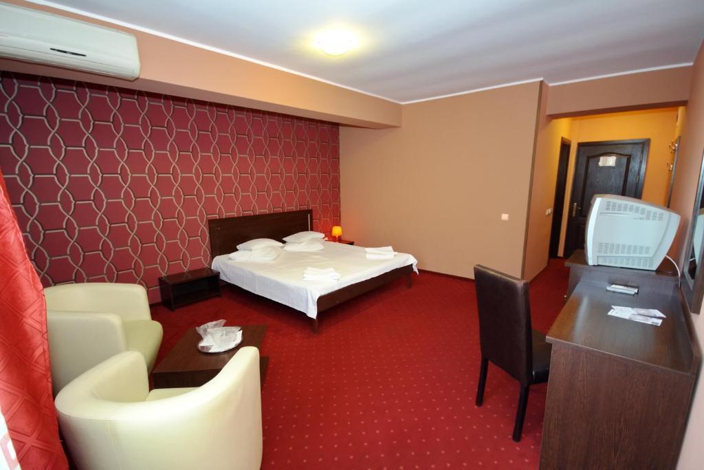 Hotel City トゥルチャ 部屋 写真