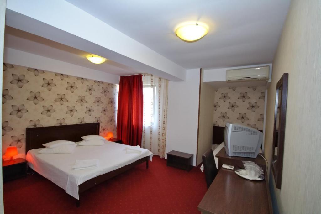 Hotel City トゥルチャ 部屋 写真