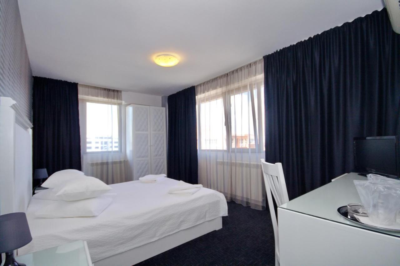 Hotel City トゥルチャ 部屋 写真